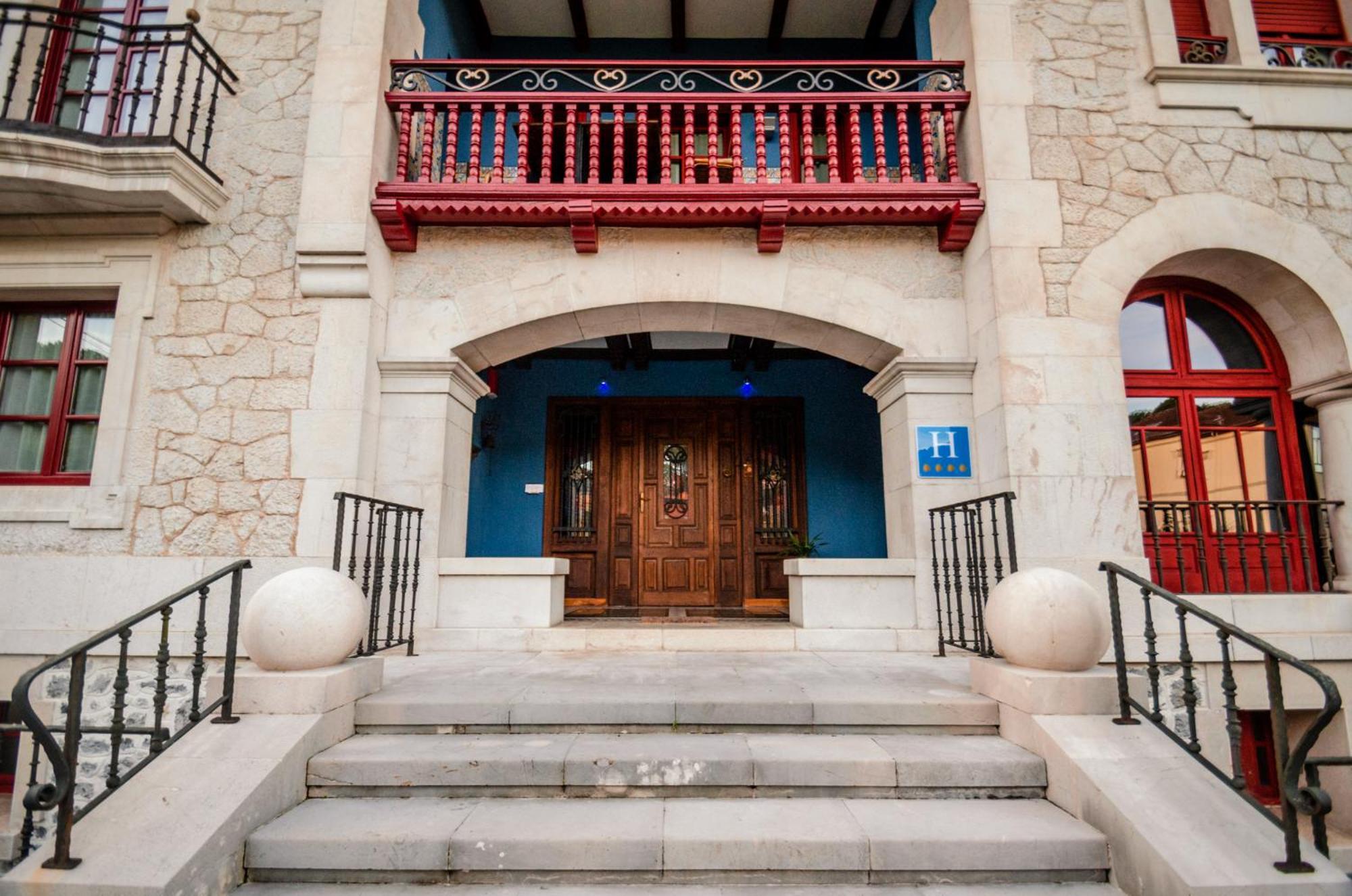 Hotel Palacete Real Villamayor  Экстерьер фото