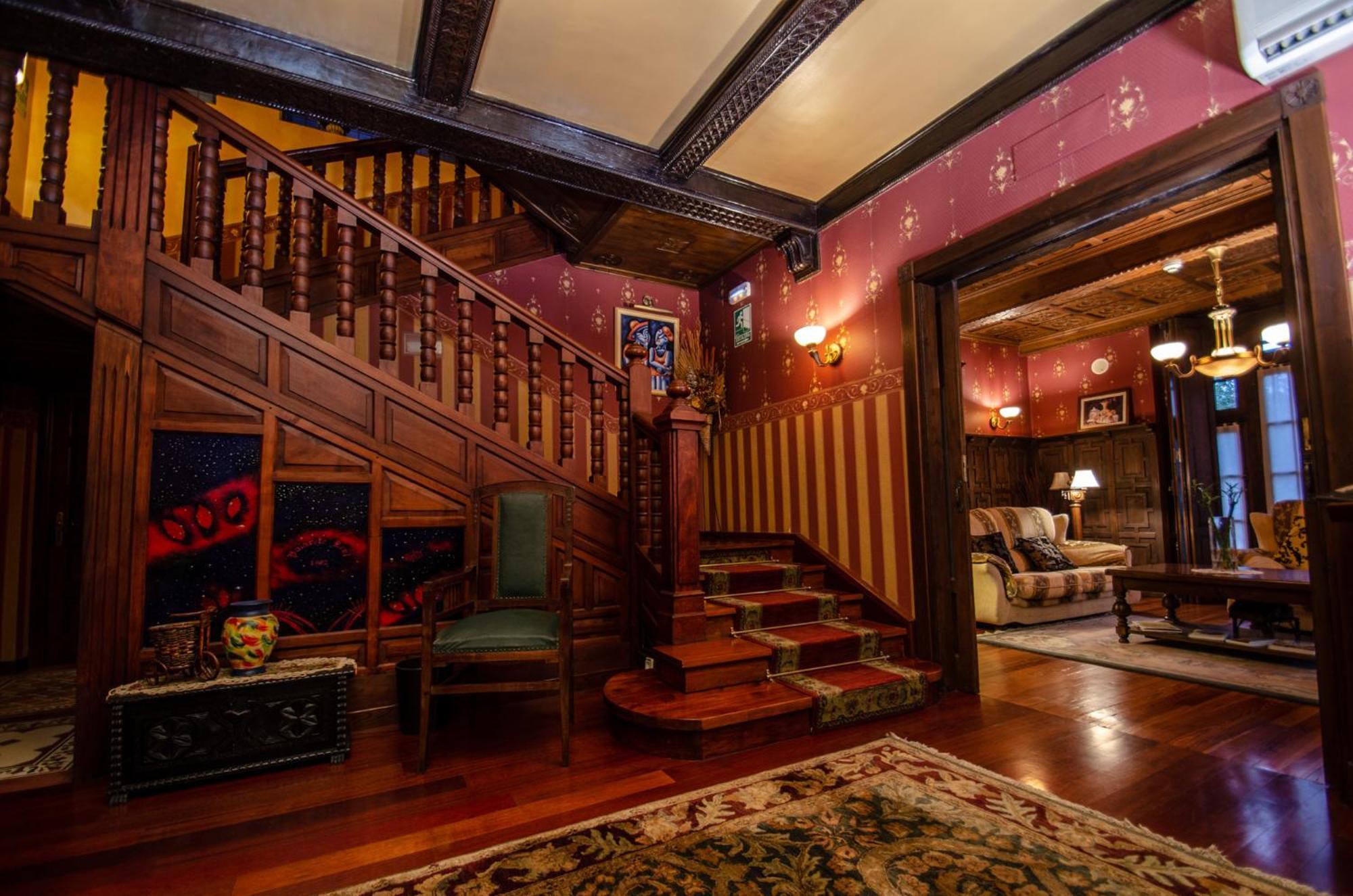 Hotel Palacete Real Villamayor  Экстерьер фото